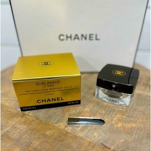 Chanel glass jar, empty